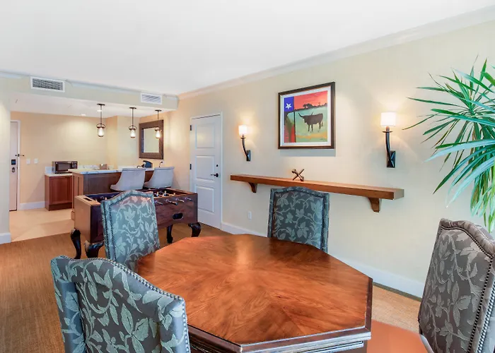 Omni Worth Hotel
