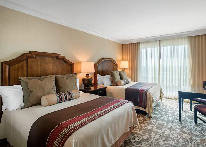 Omni Worth Hotel